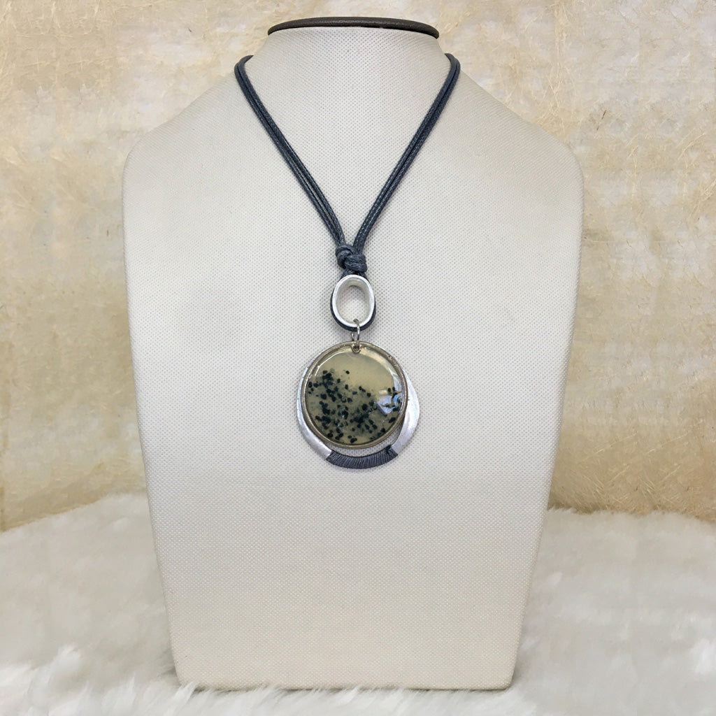 Circle Resin Pendant Necklace