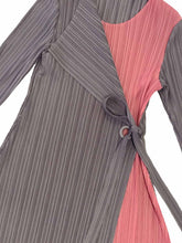 Load image into Gallery viewer, Co.lette Dual Colour Pleated Dress
